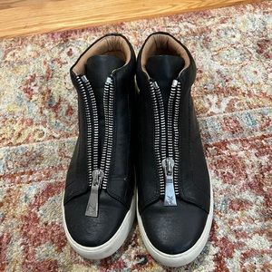 Excellent condition Frye zipper sneaker